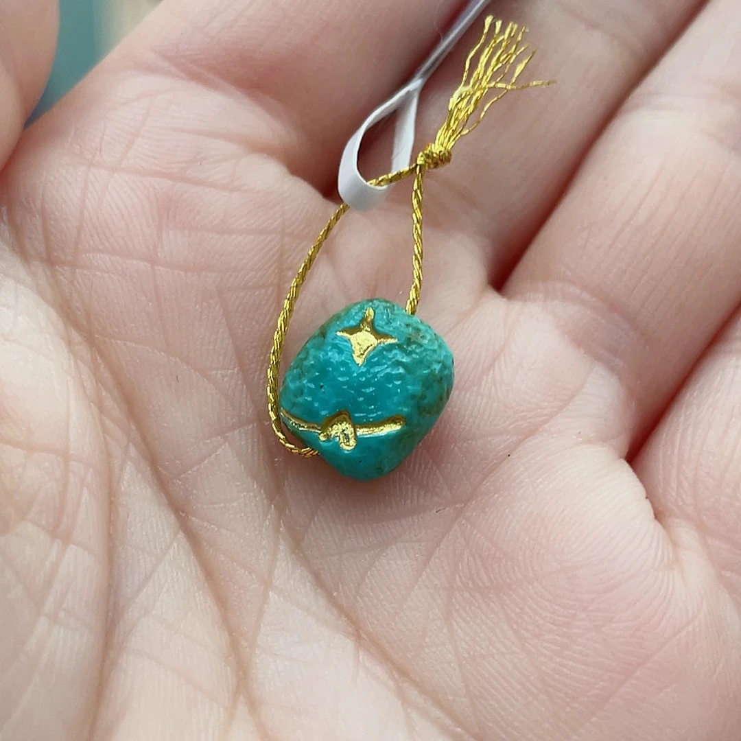 绿松石颈饰未镶嵌