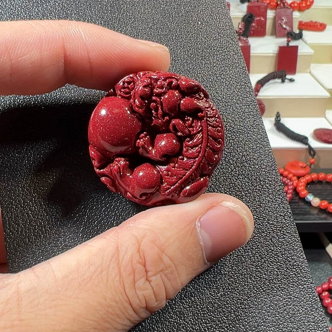 萌***物天然辰砂貔貅抱球大号顶珠用8的福珠和盖帽