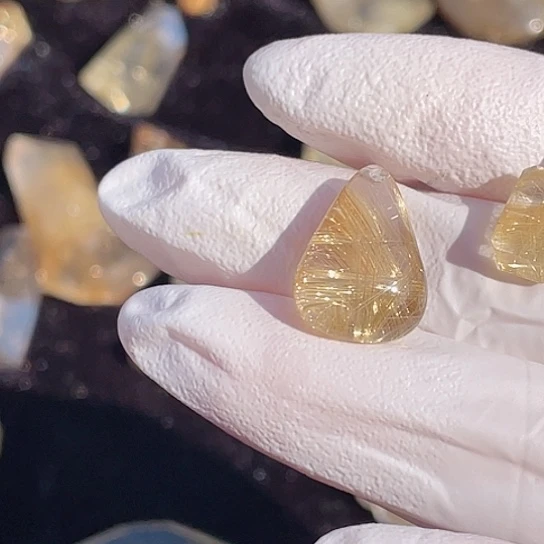 水晶发晶未镶嵌依*。