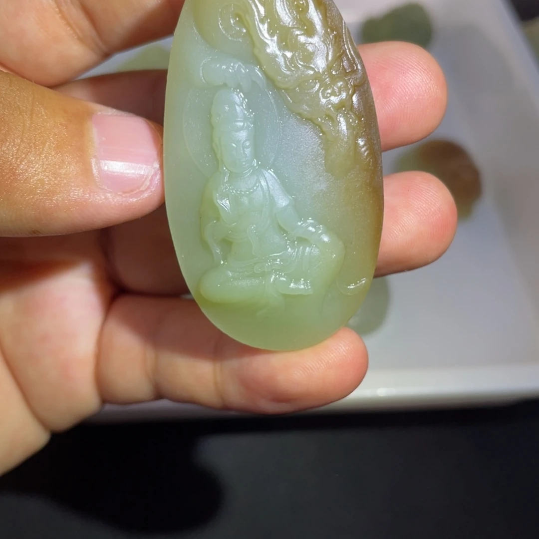 和田玉（糖玉）未镶嵌挂件