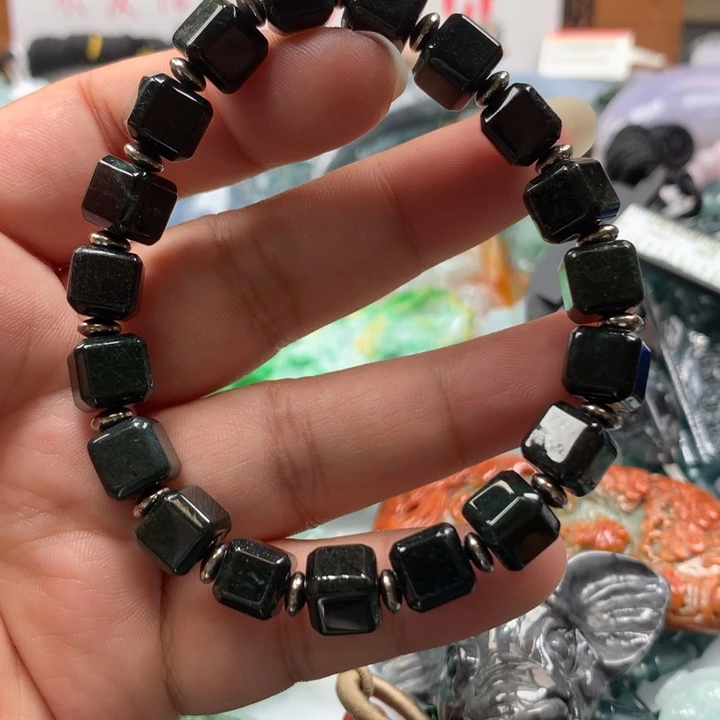 翡翠颈饰未镶嵌保真天然A货翡翠