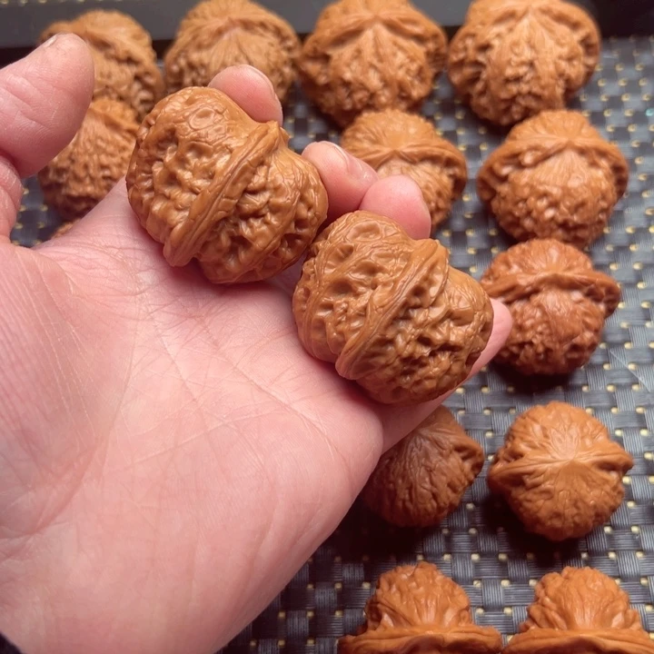 文玩核桃吊坠元宝43全品