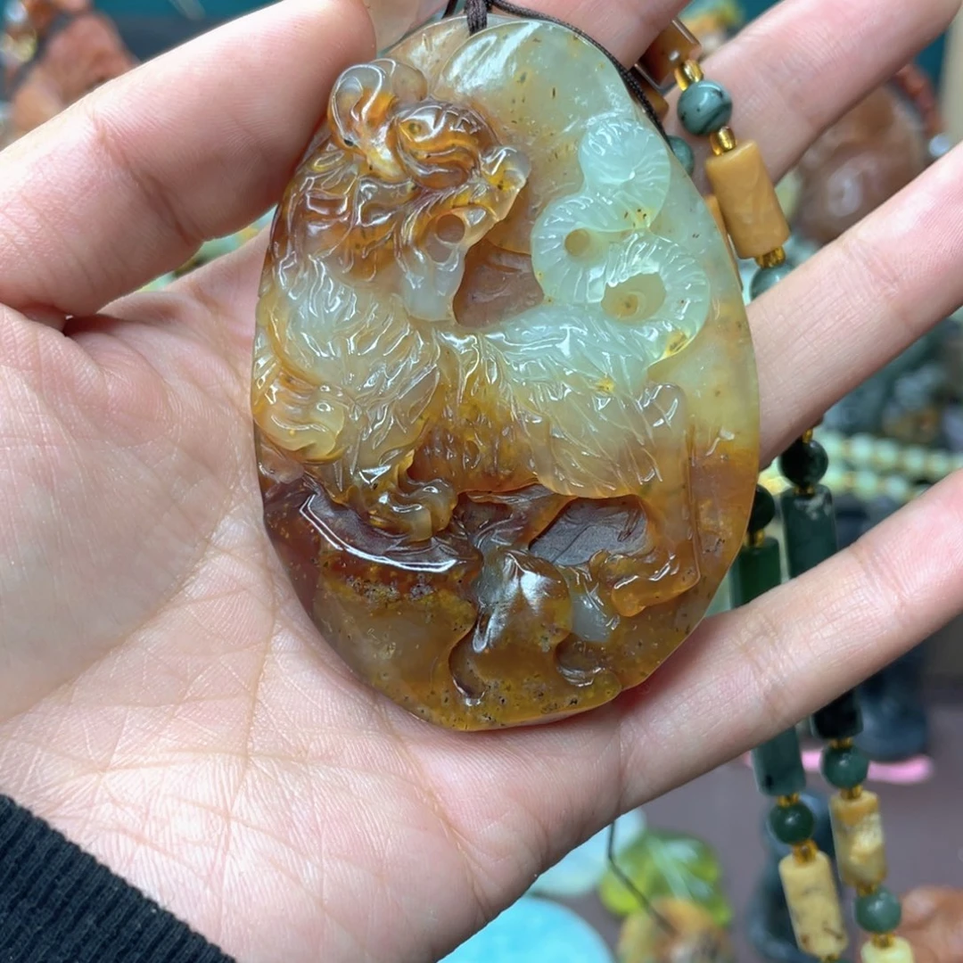 蛇纹石玉颈饰未镶嵌新****车