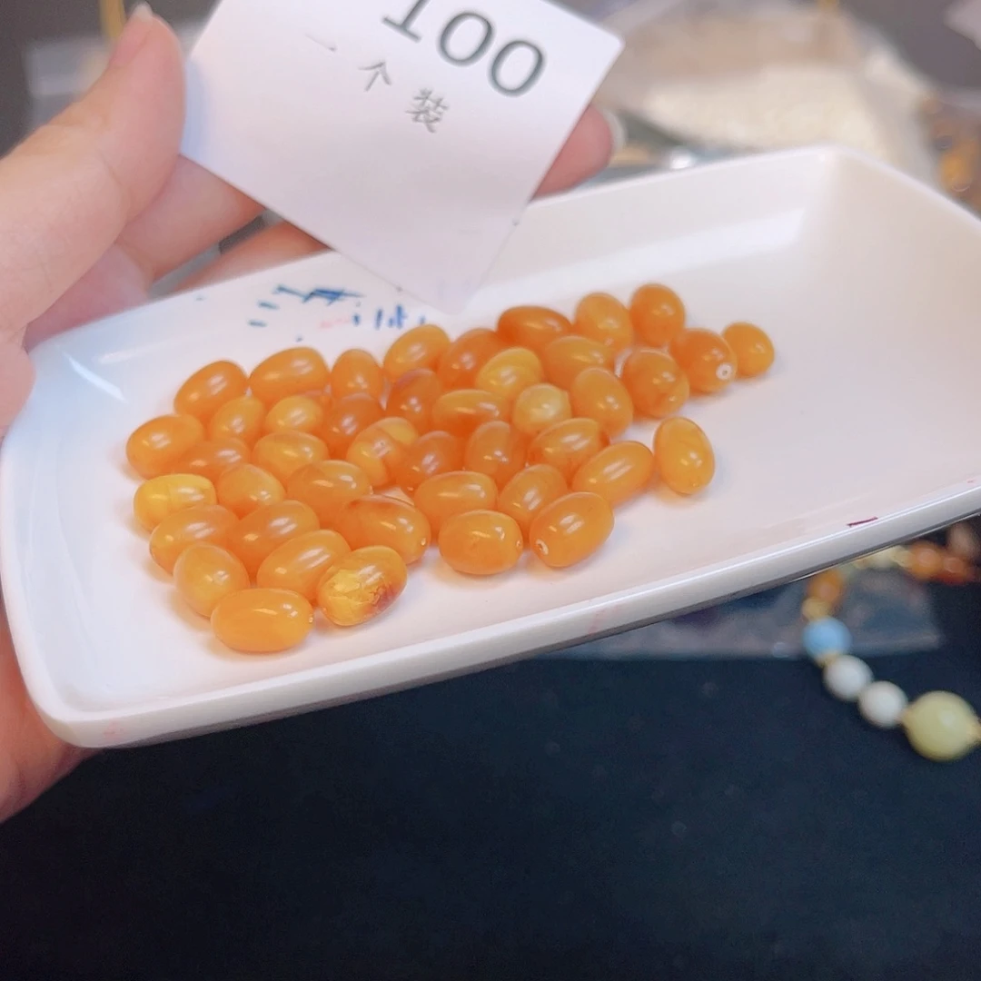 未镶嵌蜜蜡珠宝奇石100 。