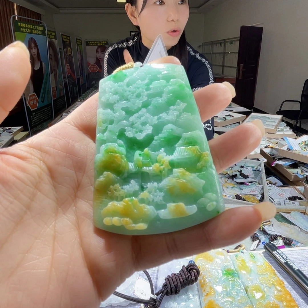 翡翠戒指未镶嵌一个