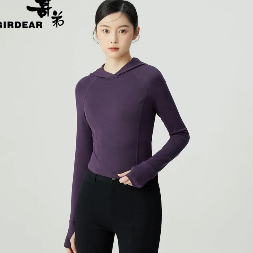 GIRDEAR/哥弟哥弟新款休闲质感百搭气质简约修身连帽卫衣1300987
