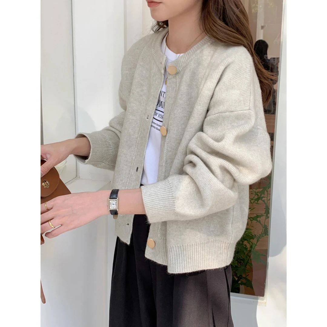 温柔松弛感针织开衫女2026早春装秋冬季复古纽扣上衣宽松外套毛衣