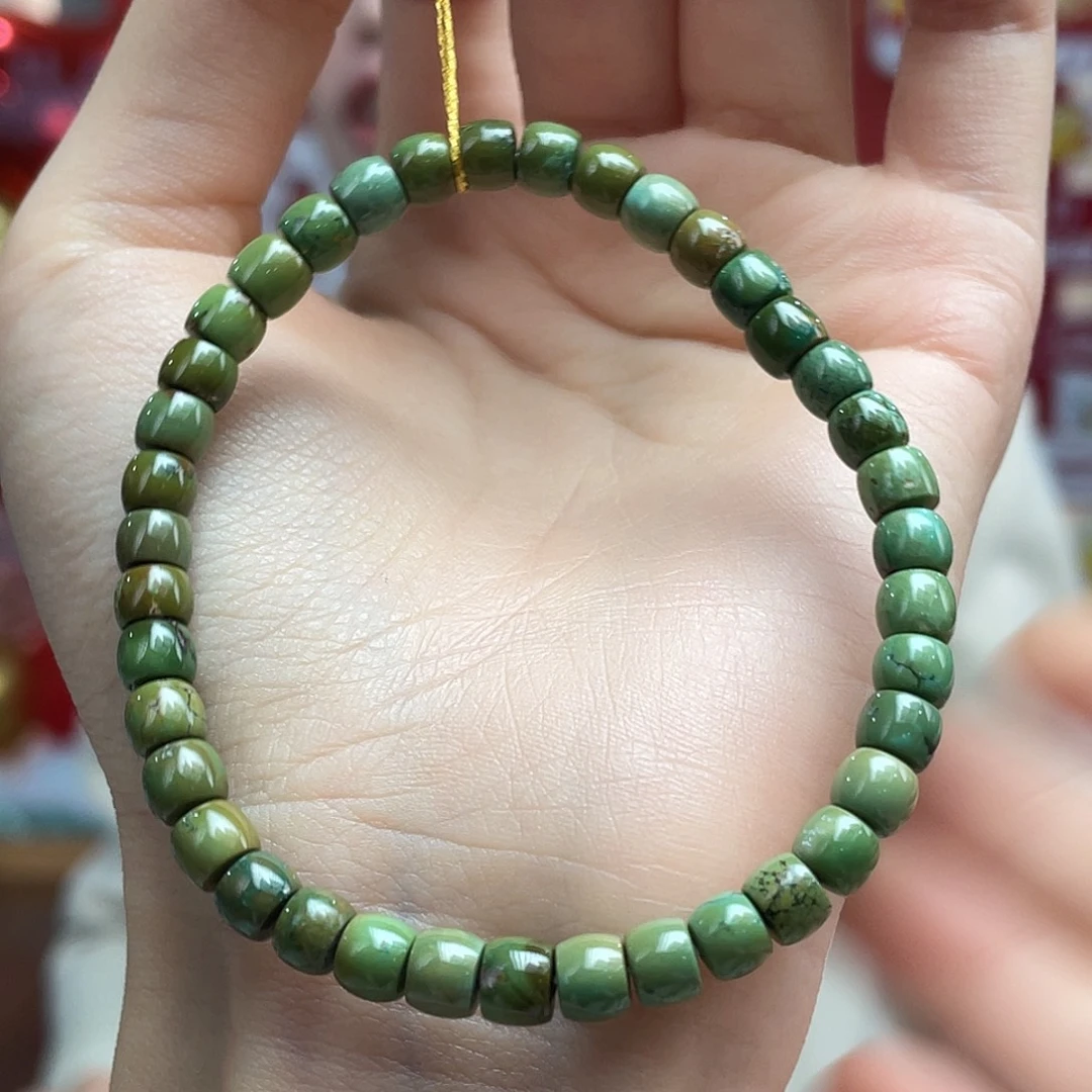 绿松石未镶嵌颈饰