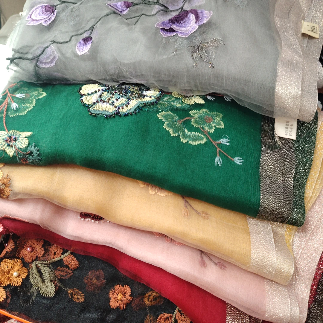 瑕疵颜色随机桑蚕丝羊毛轻奢时尚百搭女士品牌长丝巾蕾丝气质高档