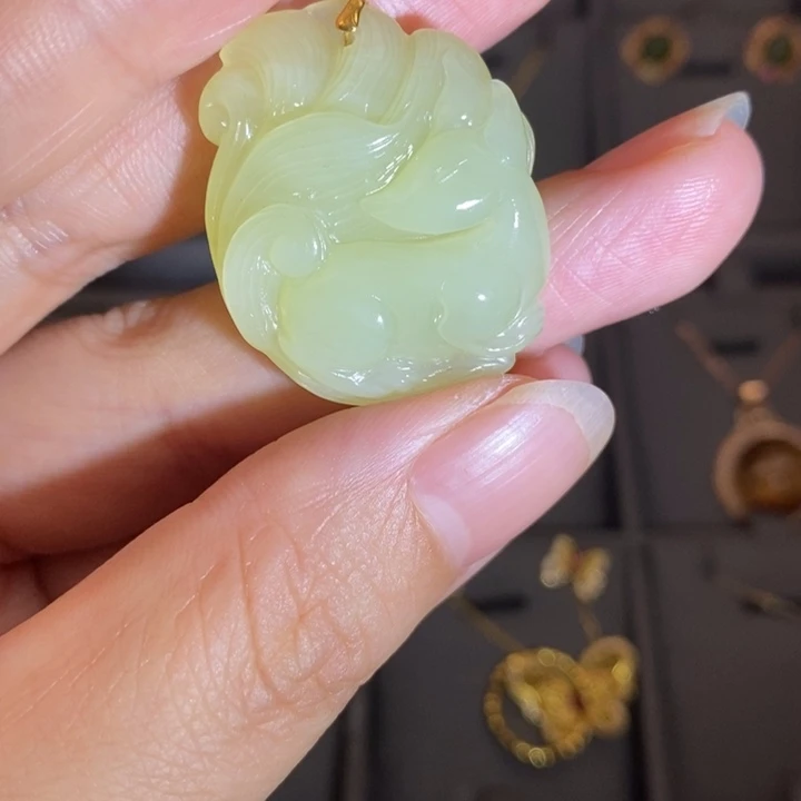 和田玉颈饰18K金镶嵌