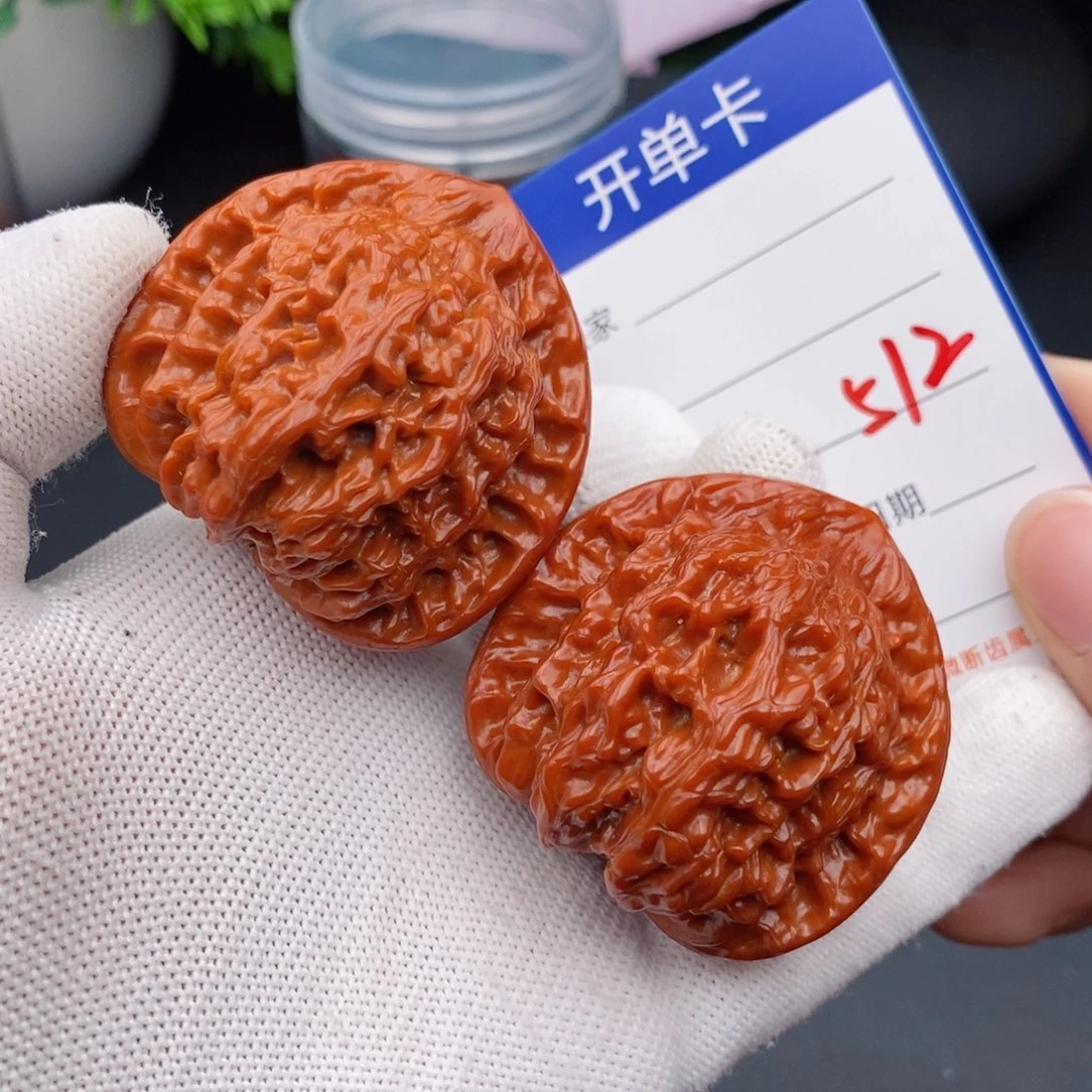 文玩核桃把件45红狮子512