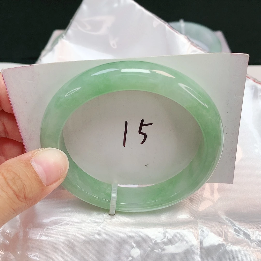 翡翠未镶嵌手镯正圈57.8