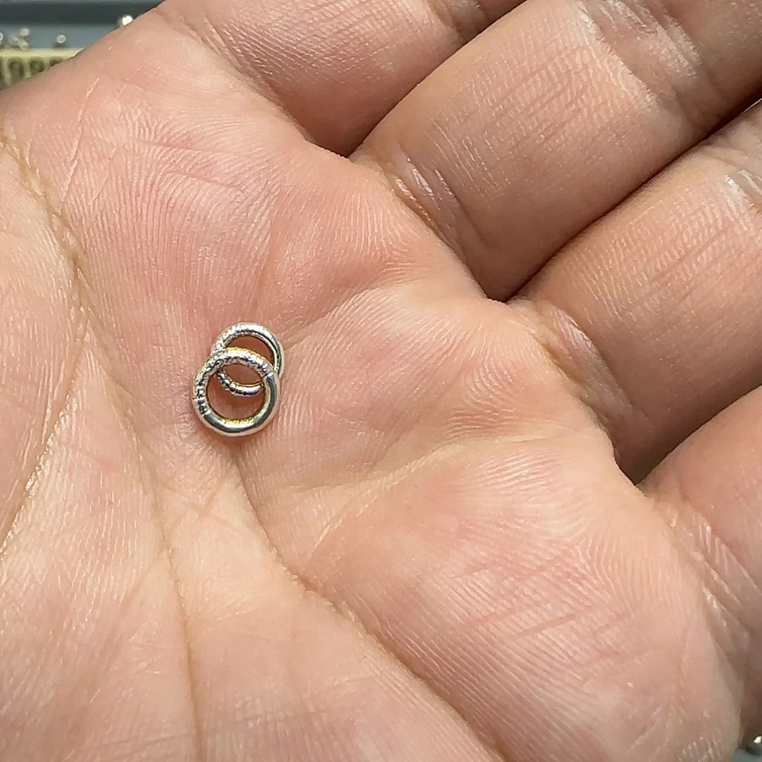 【闪购商品】玻璃足银k*y