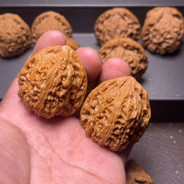 核桃手串/手链年****￴南疆石