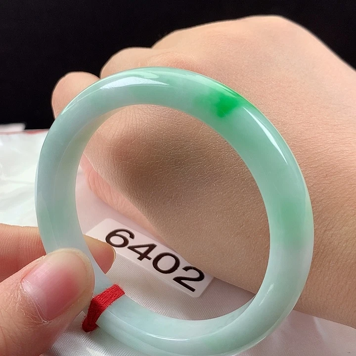 翡翠未镶嵌手镯53有纹
