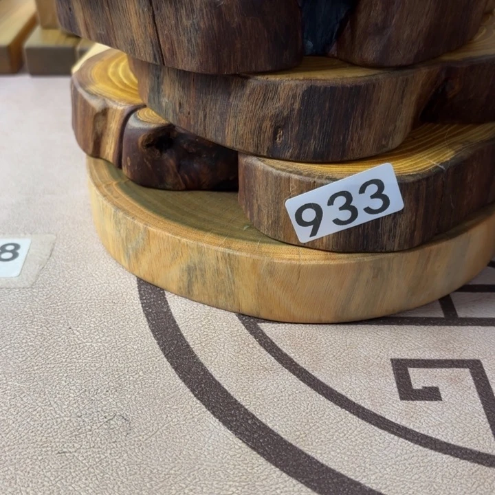 维腊木（绿檀）缘柘木