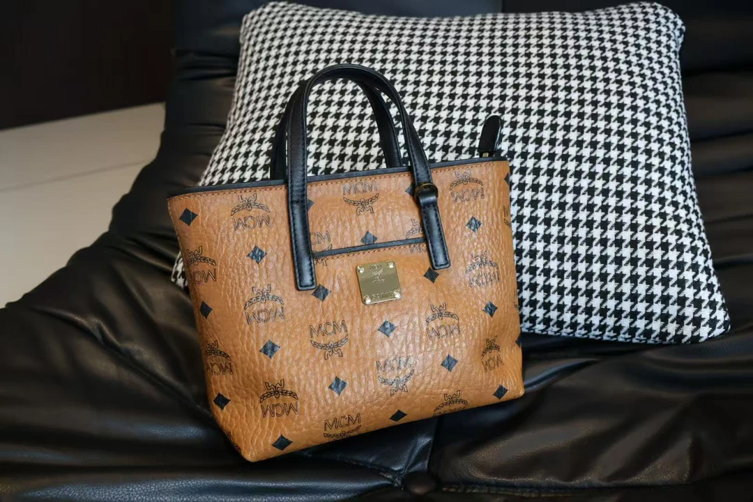 95新 MCM 奢品阁/mcm干邑色/菜篮子包