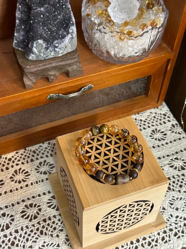 W8008-【梵沉吟】沉香黄塔手串