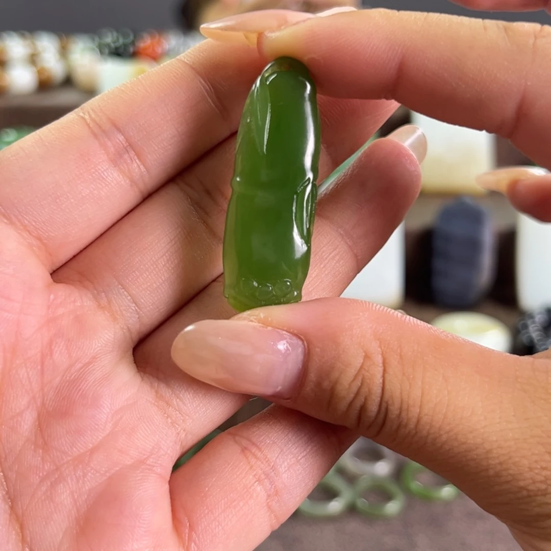 和田玉未镶嵌吊坠(不含链)
