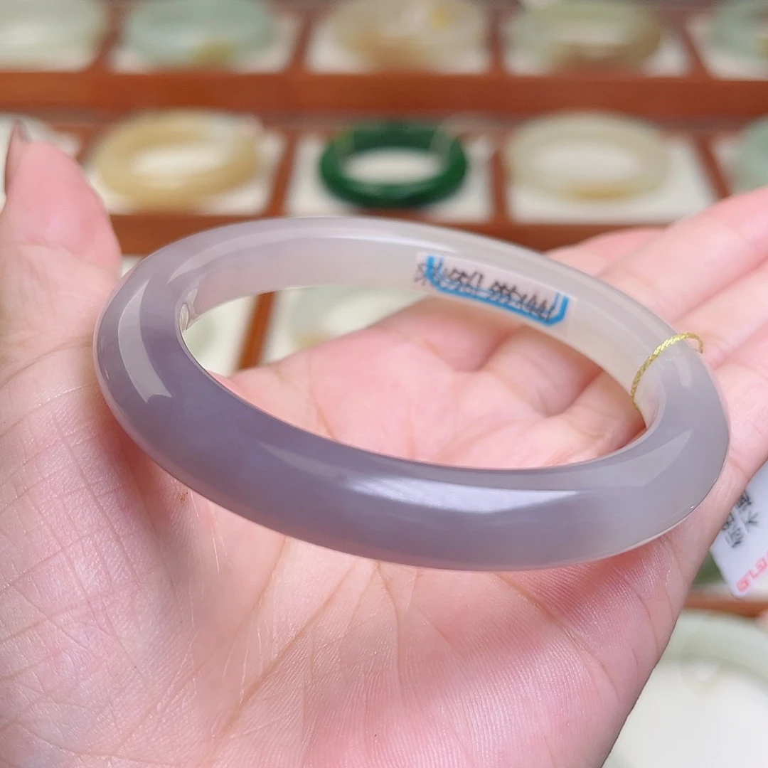 和田玉手镯未镶嵌55.5