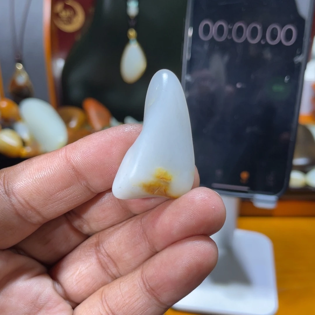 和田玉（白玉）挂件未镶嵌赵****》