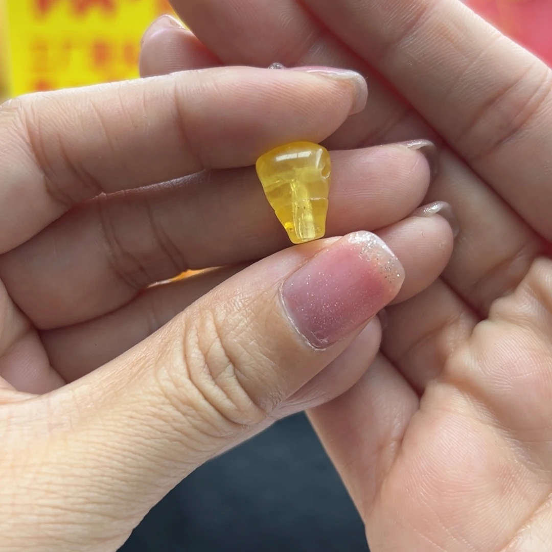 琥珀珠宝奇石未镶嵌
