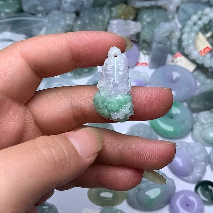 翡翠未镶嵌颈饰天然翡翠