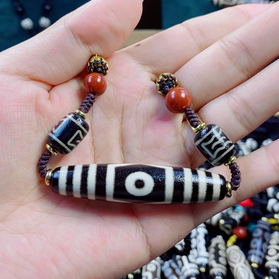 一***见玛瑙/玉髓颈饰未镶嵌