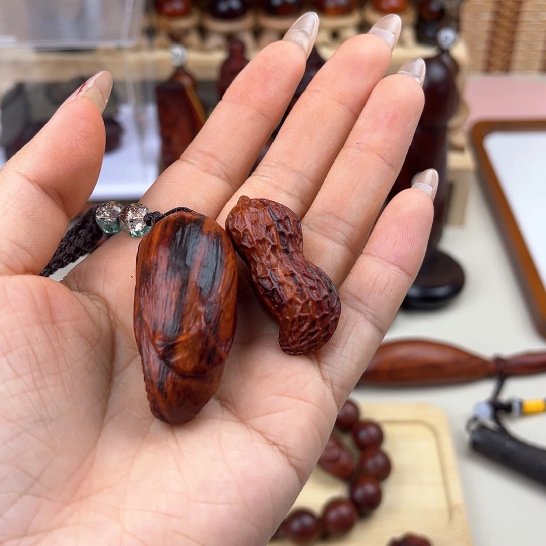 檀香紫檀（小叶紫檀）坠*