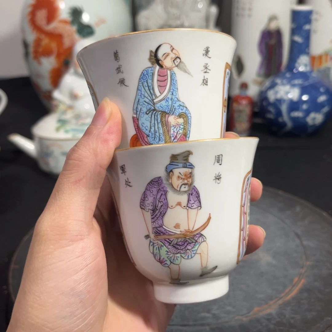 摆件粉彩无双谱人物茶杯一对