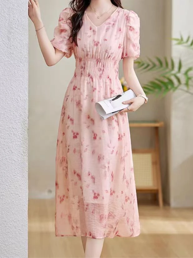 浪漫印花V领碎花雪纺泡泡袖连衣裙