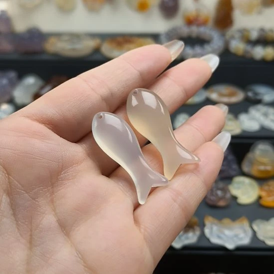 玛瑙/玉髓未镶嵌颈饰