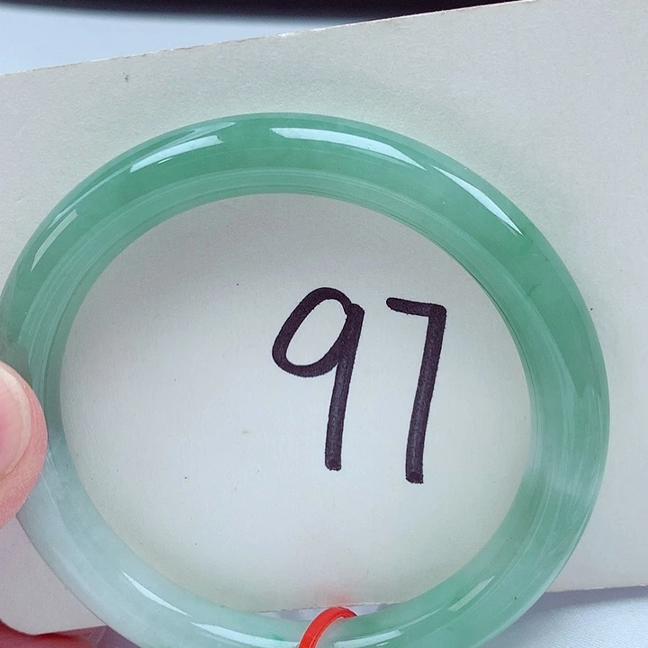 翡翠未镶嵌手镯翡翠