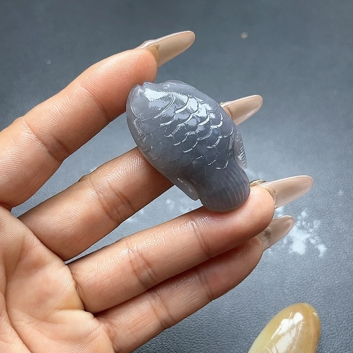 【闪购商品】颈饰未镶嵌和田玉一***?