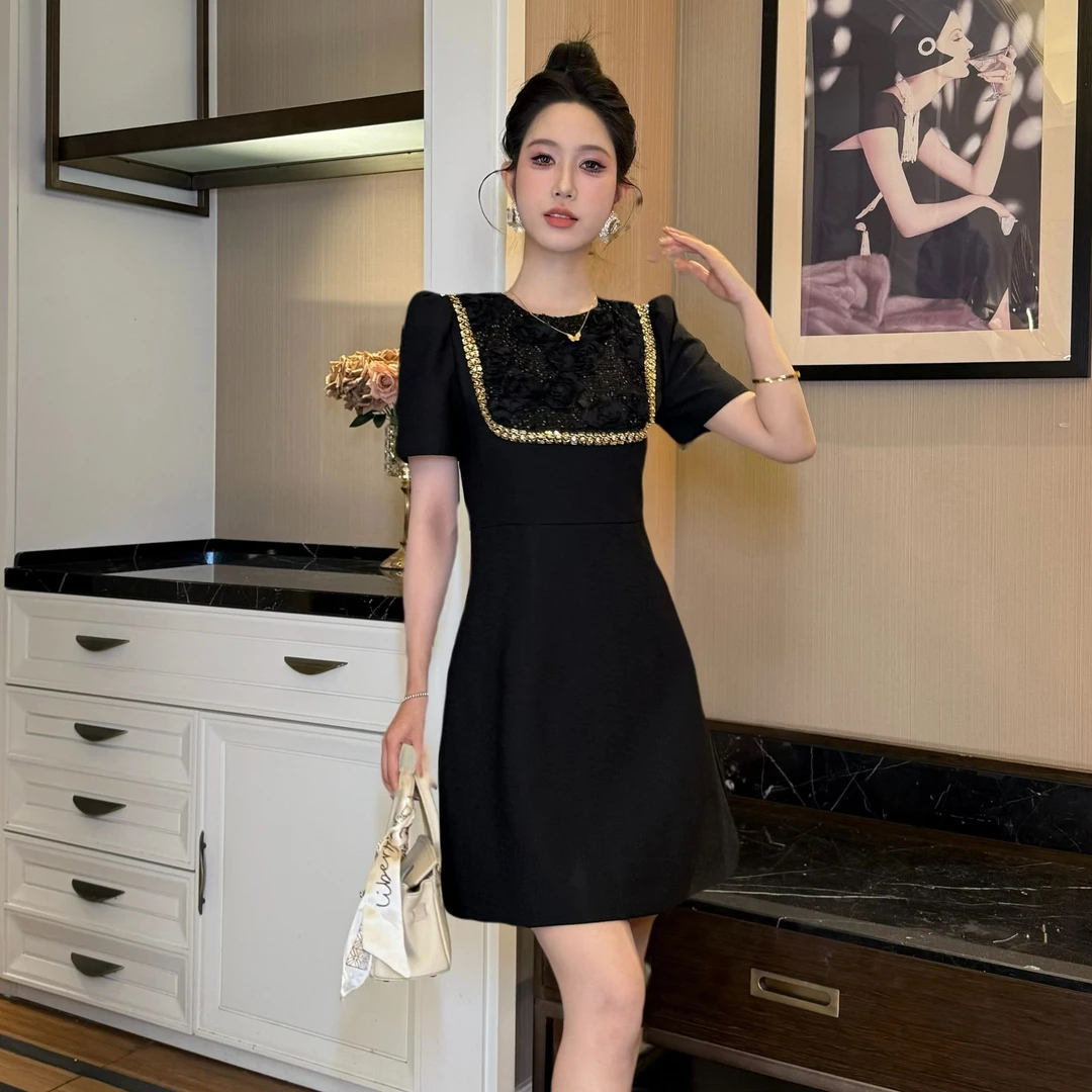 【时时原创】法式赫本风气质简约时尚轻奢收腰复古宴会连衣裙65327