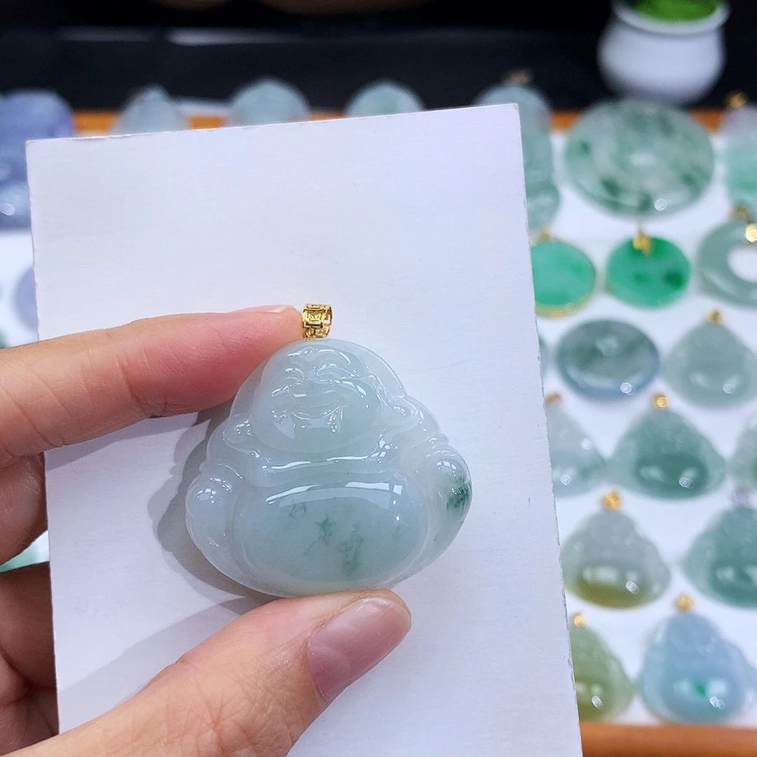 翡翠18K金镶嵌颈饰翡翠吊坠