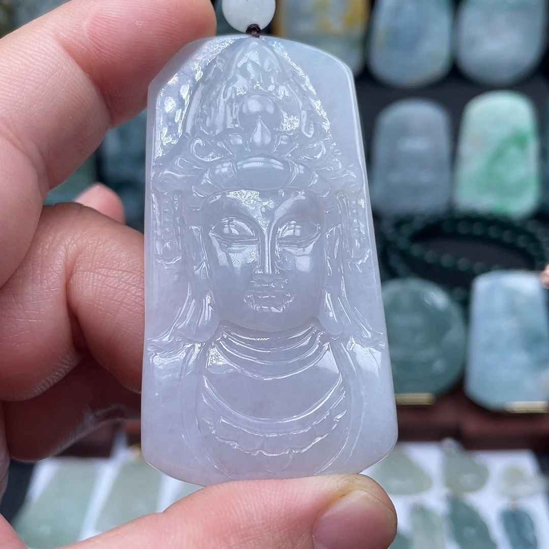 翡翠未镶嵌颈饰观音头