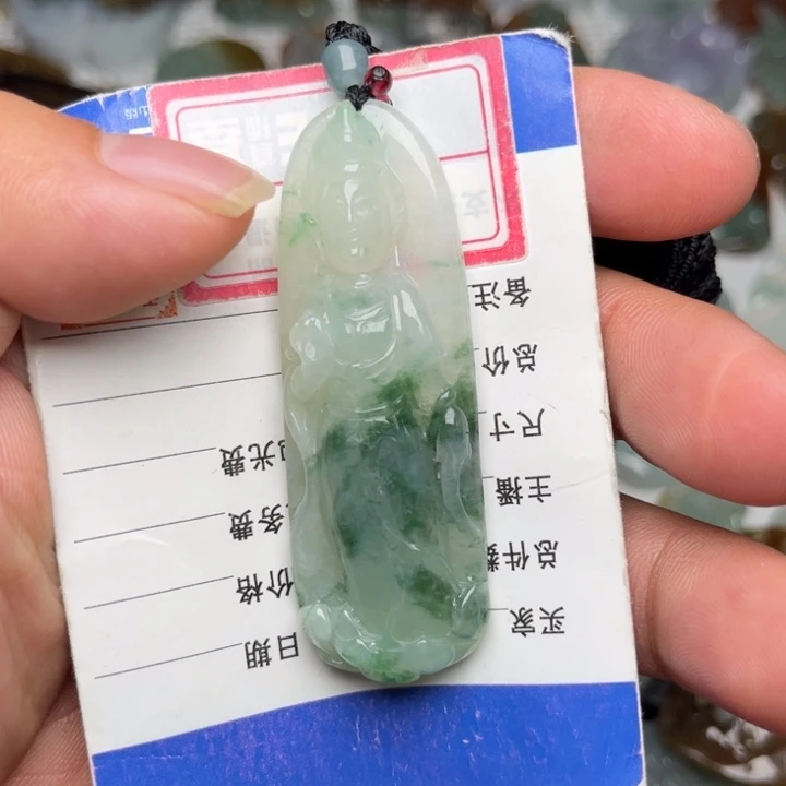 翡翠未镶嵌颈饰观音