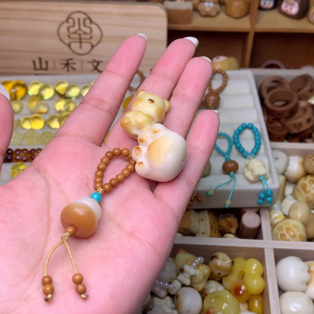 吊坠猴头核桃小熊猫爪葫芦滴流