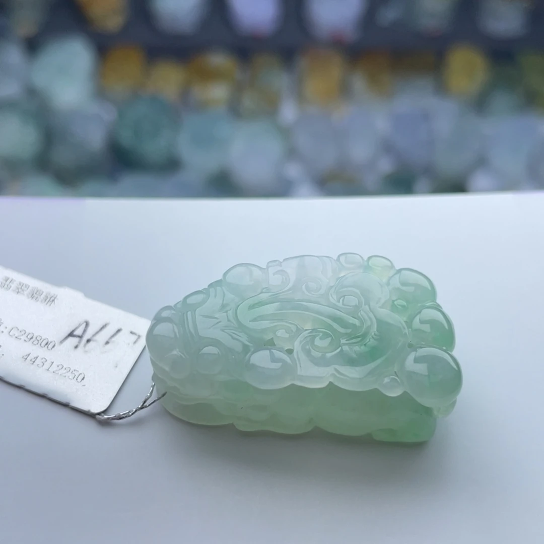 翡翠颈饰未镶嵌貔貅