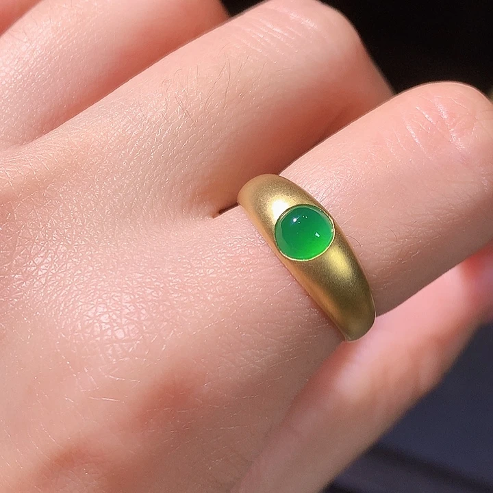 翡翠18K金镶嵌戒指