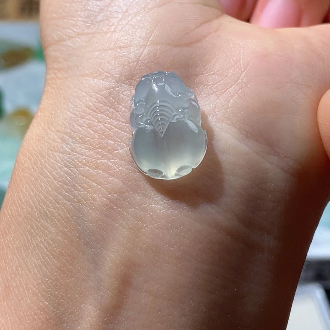 定制翡翠未镶嵌翡翠16.5×12×6.5