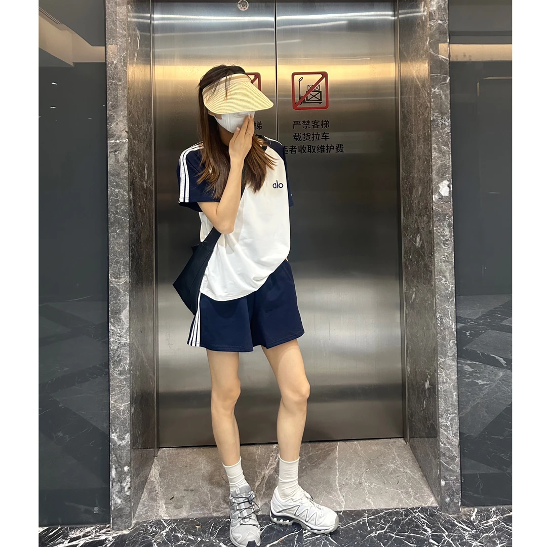 闭店清仓 三条杠 短袖t恤短裤套装