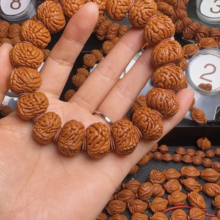 霸***爷桃核手串龙纹桃核