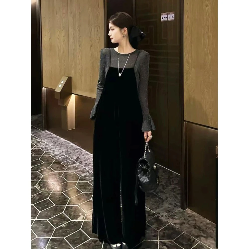 2025秋季大方得体一整套女装气质名媛灰色闪片上衣丝绒背带裤套装