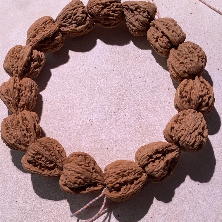 手串文玩核桃霸*…………