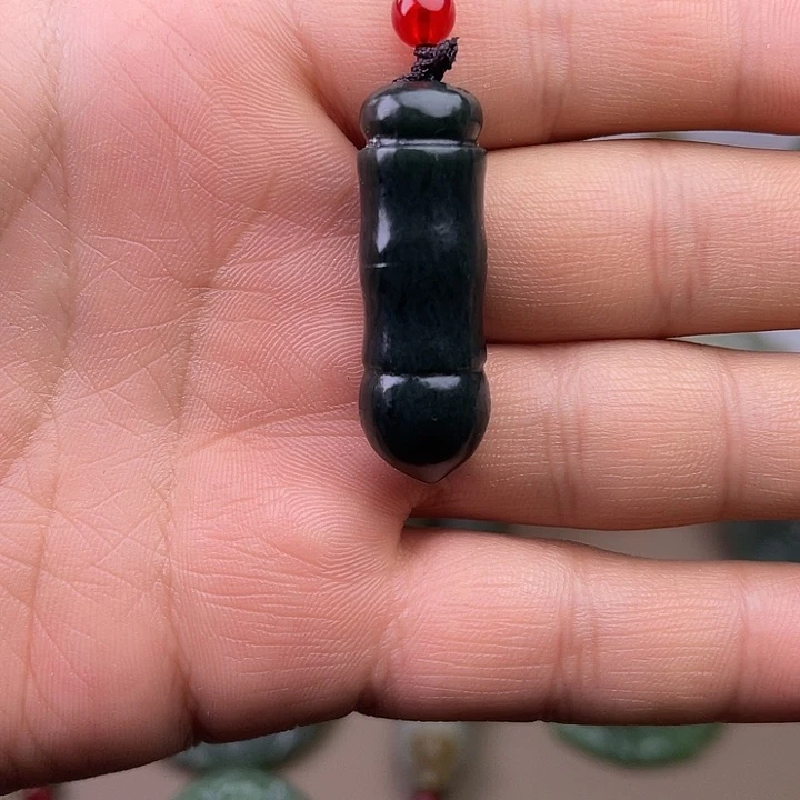 和田玉吊坠(不含链)未镶嵌