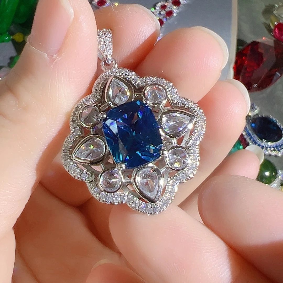 花岗石钨合金红色蓝色吊坠