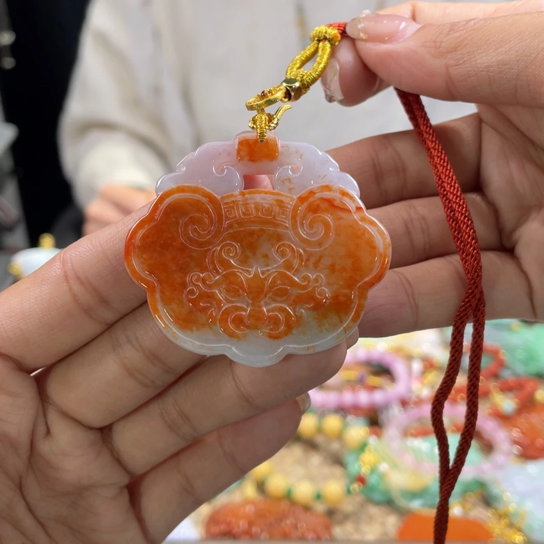 翡翠颈饰未镶嵌代编织