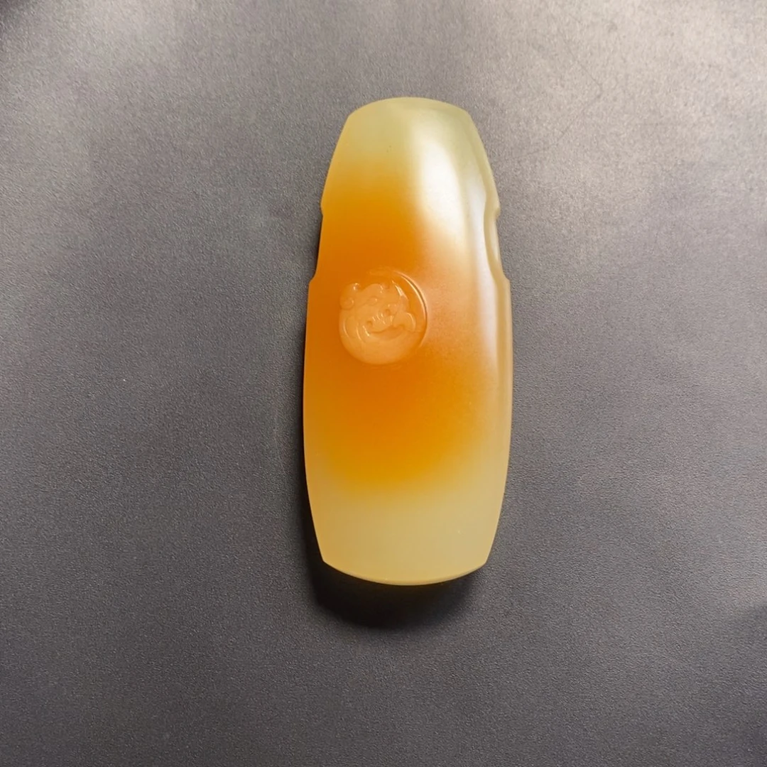 用***9未镶嵌手把石英质玉（缅黄）